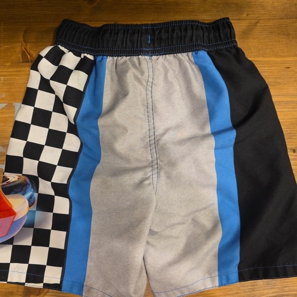 Lot of 5, Size 4 Boy Swimming Clothes, 4 Trunks & 1 Top Mario - Picture 3 of 16